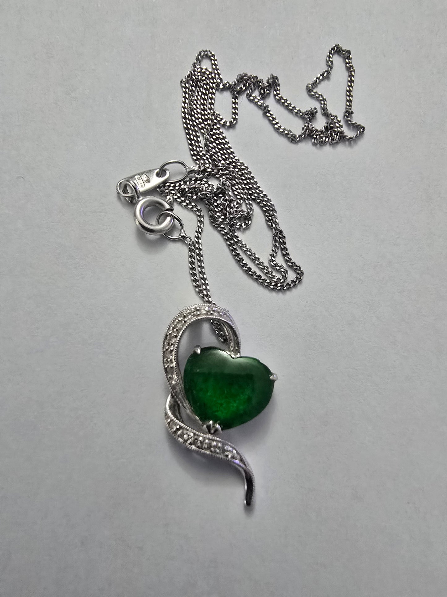 Imperial Jade 18ct white gold necklace certified