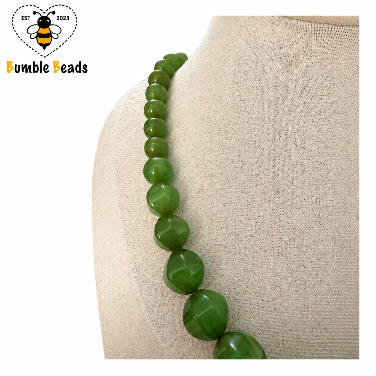 Early Vintage Green Lucite Graduated Necklace & Matching Earrings Set